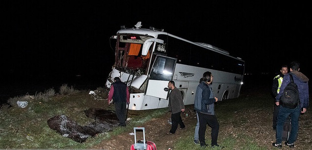 ..حادثه رانندگی برای 2 اتوبوس زائران پاکستان.. ..حادثه رانندگی برای ۲ اتوبوس زائران پاکستان..