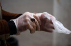 تشدید خطر ابتلا به کرونا با استفاده نادرست از دستکش‌ یکبار مصرف