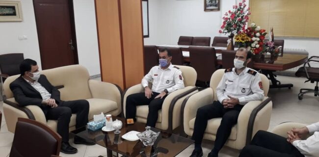 دیدار مدیرعامل شرکت توزیع نیروی برق استان گیلان با رئیس سازمان آتشنشانی