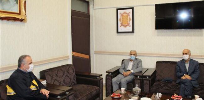 دیدار رئیس كانون بازنشستگان پست با مدیركل پست استان گیلان دیدار رئیس کانون بازنشستگان پست با مدیرکل پست استان گیلان