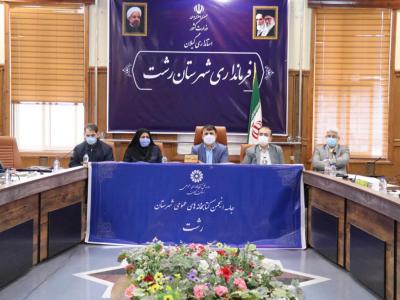 تاکید فرماندار بر گسترش فضای کتابخانه در مناطق محروم شهرستان رشت
