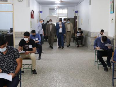 بازدید فرماندار رشت از حوزه برگزاری امتحانات نهایی مدارس آموزش و پرورش ناحیه یک