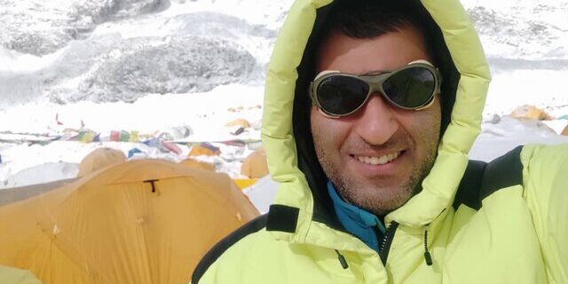 کوهنورد ایرانی فاتح اورست شد
