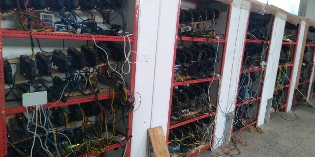 کشف ۳۰۹ دستگاه استخراج ارز دیجیتال در یک کارخانه برنجکوبی در گیلان