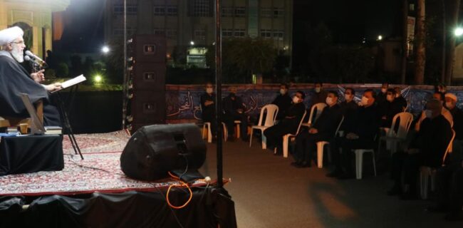 برگزاری مراسم احیاء دومین شب قدر در جوار مزار شهدای گمنام دانشگاه آزاد اسلامی واحد رشت