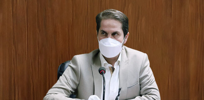 شاید یک سال ماسک زدن سبب شده است تا برخی سیاسیون این شهر چهره ما را فراموش کنند!