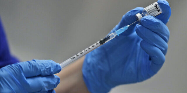 تزریق واکسن کرونای “پاستور” به ۸۰۰۰ نفر تاکنون