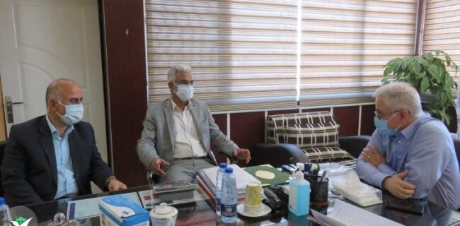 نشست معاون بهداشت و درمان بنیاد با مدیران عامل بیمارستانهای پارس و آریا رشت