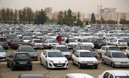 نوسانات قیمتی در بازار خودرو کاهش یافت/ پژو پارس ۲۲۷ میلیون تومان شد