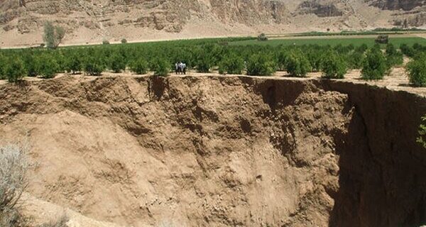 فرونشست زمین یکی از مخاطرات آینده گیلان خواهد بود؟ فرونشست زمین یکی از مخاطرات آینده گیلان خواهد بود؟