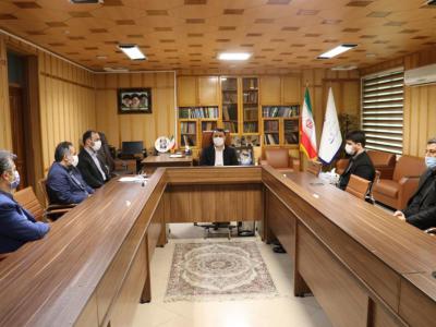 ضرورت حضور پررنگ احزاب در دوران پس از انتخابات/ احزاب با اقناع، میزان مشارکت مردم در عرصهها را افزایش دهند ضرورت حضور پررنگ احزاب در دوران پس از انتخابات/ احزاب با اقناع، میزان مشارکت مردم در عرصهها را افزایش دهند