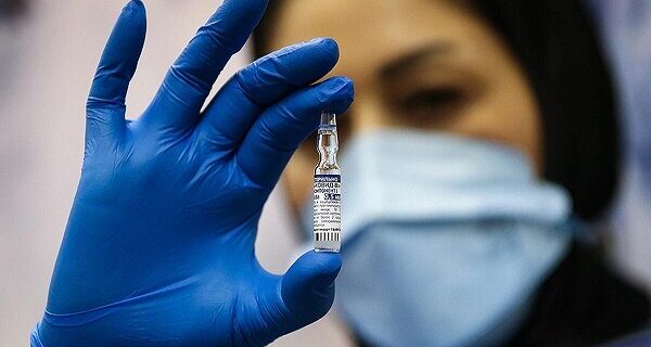 مردم نگران کمبود دوز دوم واکسن نباشند/ ۳ رقمی شدن دوباره بستری های روزانه در گیلان