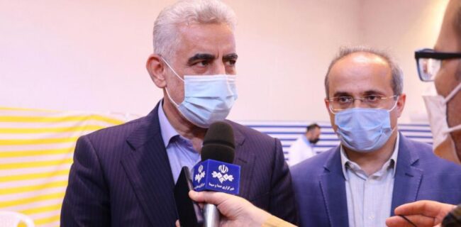 بازدید استاندار گیلان از مرکز واکسیناسیون شهید چمران و اورژانس اجتماعی بیمارستان حشمت رشت