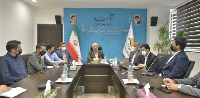 نشست تخصصی دانشجویان مقطع دکترا اقتصاد دانشگاه تهران با مدیر عامل سازمان منطقه آزاد انزلی