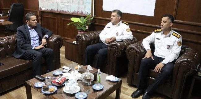 تقدیر پلیس راهور از شهرداری جهت اجرای پروژه آسفالت جاده تهران تقدیر پلیس راهور از شهرداری جهت اجرای پروژه آسفالت جاده تهران