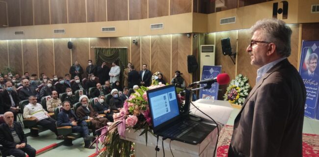 تاکید دکتر آشوبی بر لزوم بهره‌گیری از توانمندی و ظرفیت همه نخبگان استان بویژه روسای پیشین دانشگاه جهت توسعه مشارکت، برقراری عدالت و ارتقای نظام سلامت