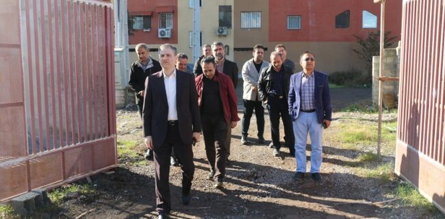 مدیرکل نوسازی مدارس گیلان در بازدید از پروژه های شرق گیلان بیان داشت: کارکنان نوسازی مدارس توسعه فضاهای تعلیم و تربیت را تکلیف می دانند. مدیرکل نوسازی مدارس گیلان در بازدید از پروژه های شرق گیلان بیان داشت: کارکنان نوسازی مدارس توسعه فضاهای تعلیم و تربیت را تکلیف می دانند.