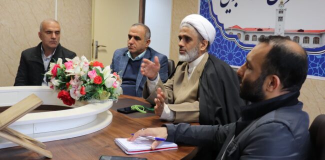 برگزاری نشست مسئول نهاد رهبری با کارکنان معاونت فرهنگی و دانشجویی دانشگاه علوم پزشکی گیلان