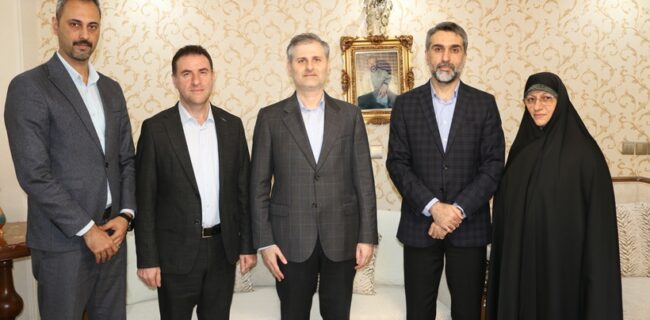 تجدید میثاق با آرمان‌های شهدا در هفته دفاع مقدس