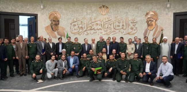 قدردانی از استاندار بابت پشتیبانی همه جانبه از کنگره ۸۰۰۰ شهید گیلان قدردانی از استاندار بابت پشتیبانی همه جانبه از کنگره ۸۰۰۰ شهید گیلان