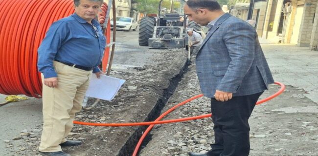 توسعه روزافزون خدمات مخابراتی با تسریع پروژه برگردان فیبرنوری در خیابان ۱۹۲ بلوار گیلان توسعه روزافزون خدمات مخابراتی با تسریع پروژه برگردان فیبرنوری در خیابان ۱۹۲ بلوار گیلان